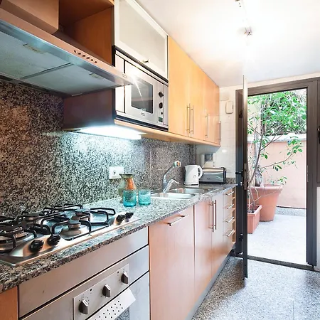 My Space Emirates - Charming Duplex In Ideal For Families Or Friends Apartment Barcelona